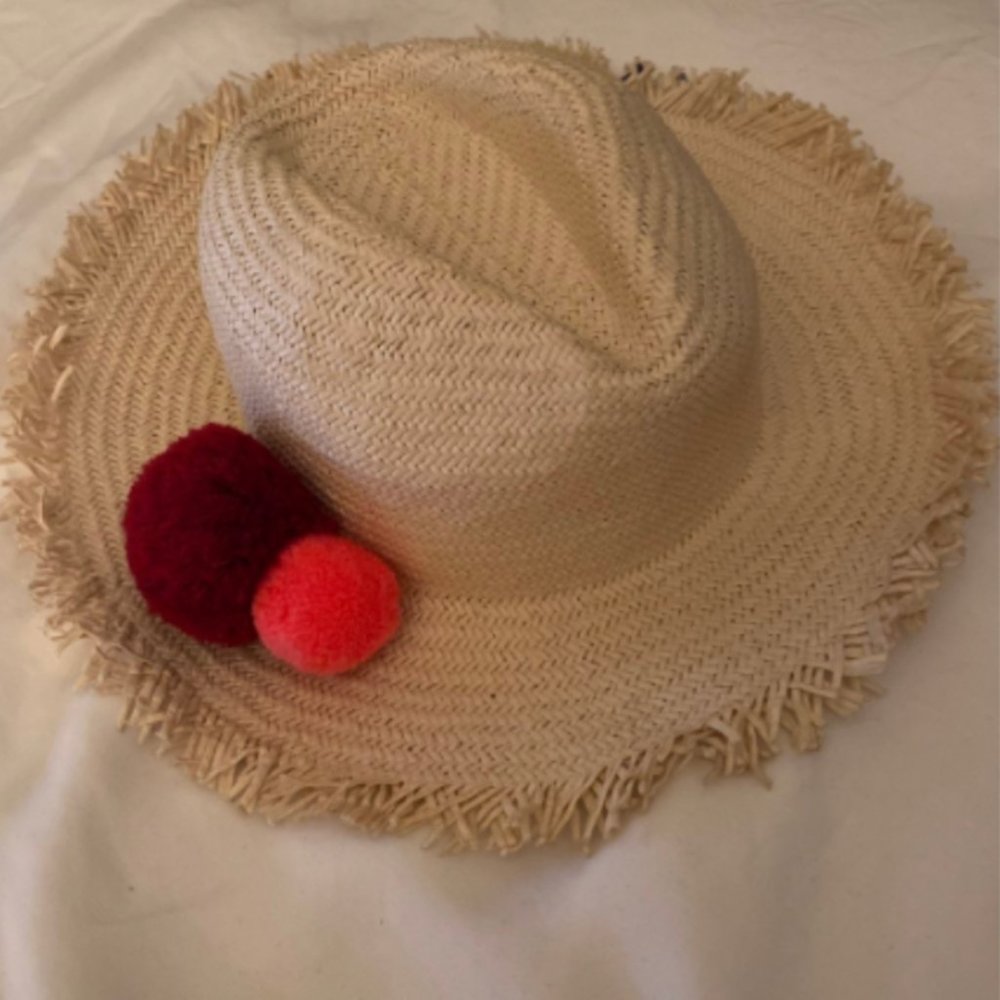 Club monaco pompom hat